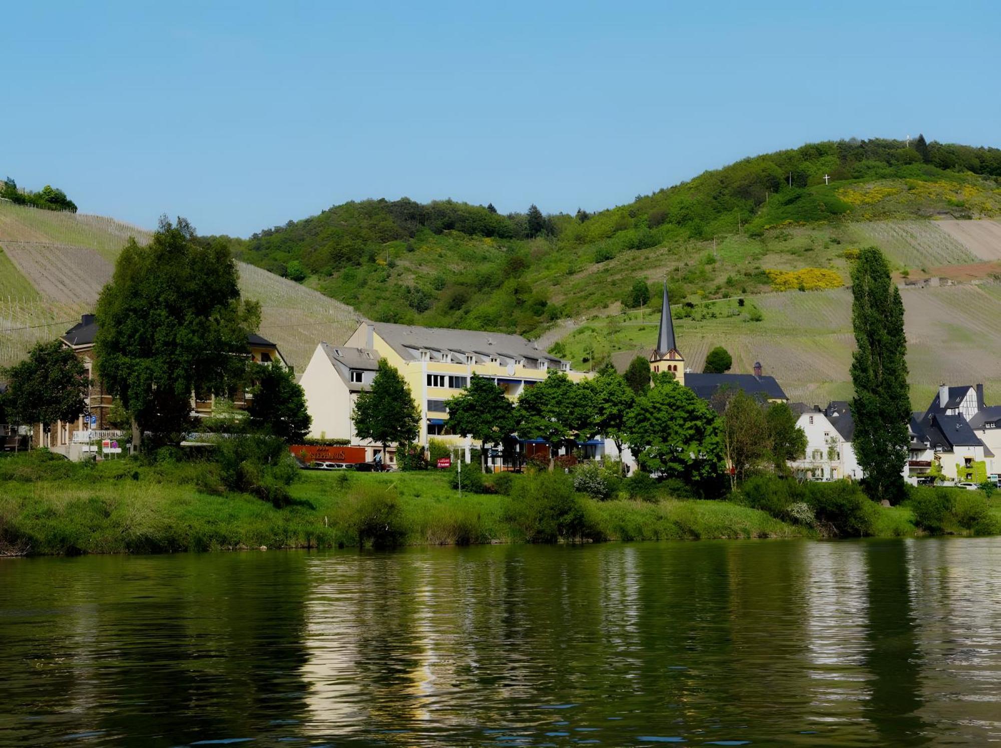 Vegan Hotel Und Restaurants Nicolay 1881 Zeltingen-Rachtig Exterior foto